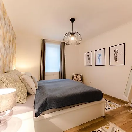 Birdie Apartman Zalacsány Esterno foto
